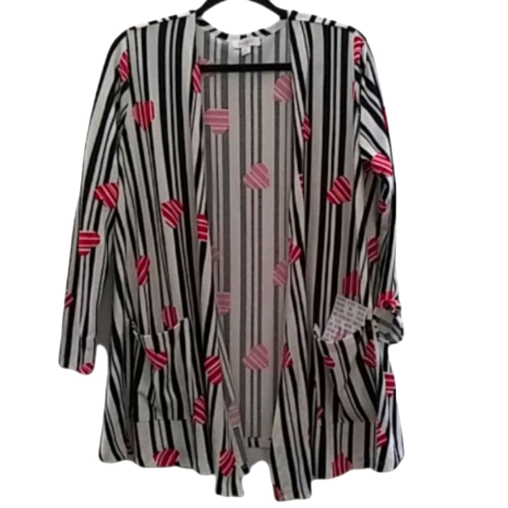 NWT Lularoe Caroline Ready for Valentine  Hearts Cardigan with pockets SZ Med.